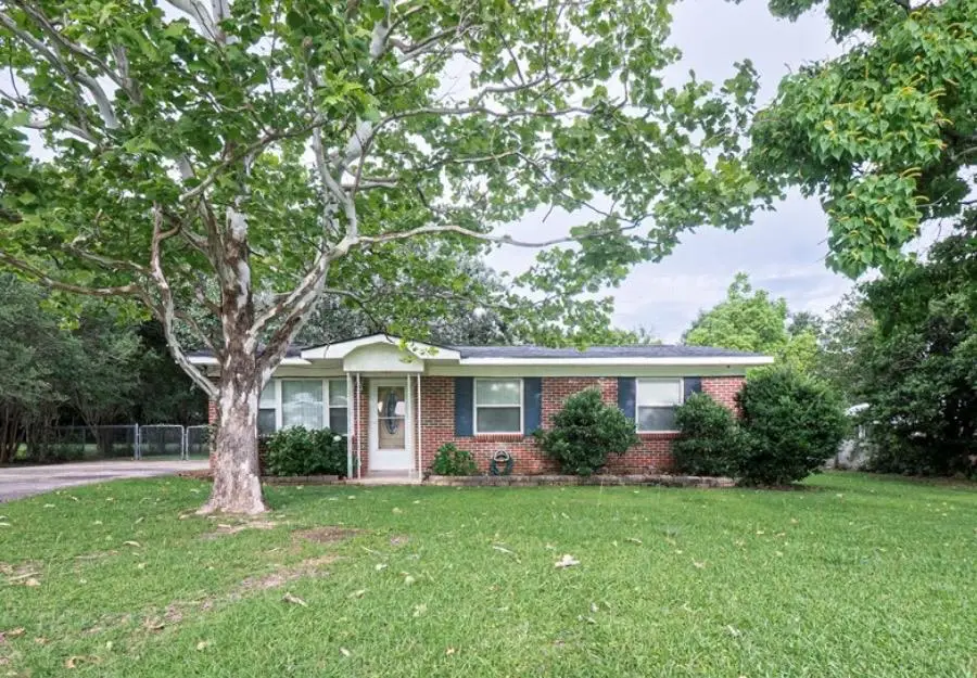 105 Martin Dr, Abbeville, AL 36310 - #1