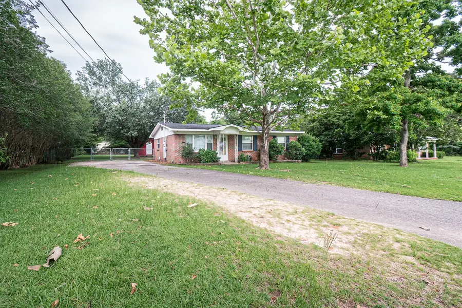 105 Martin Dr, Abbeville, AL 36310 - #2