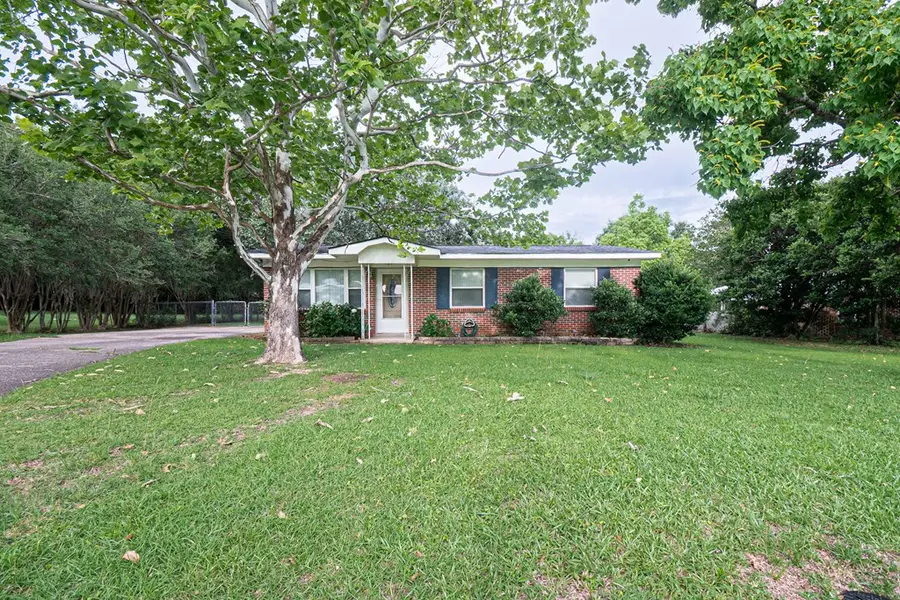 105 Martin Dr, Abbeville, AL 36310 - #3