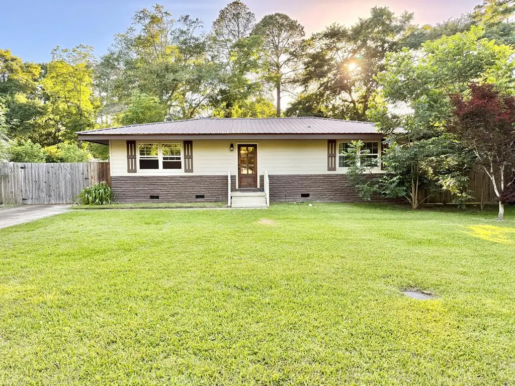 206 Massee Dr, Dothan, AL 36301 - #1