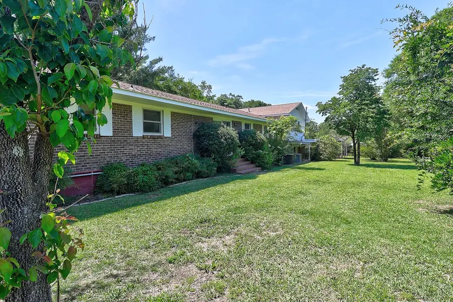 202 Christopher Dr., Abbeville, AL 36310 - #3