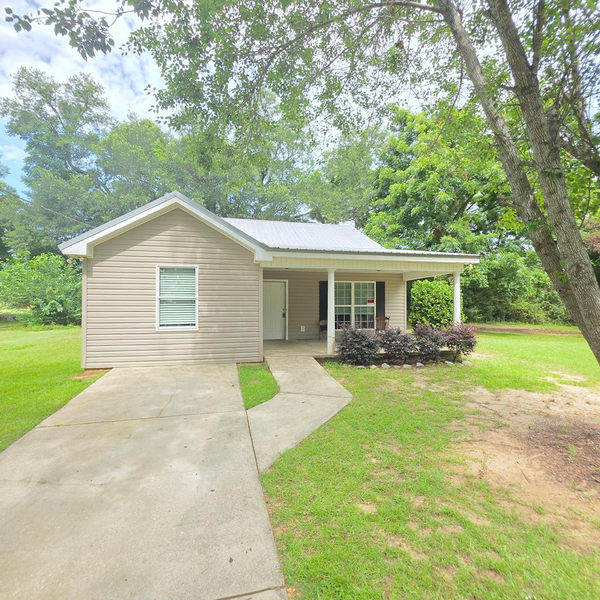 101 Henry Ashley Dr., Ashford, AL 36312