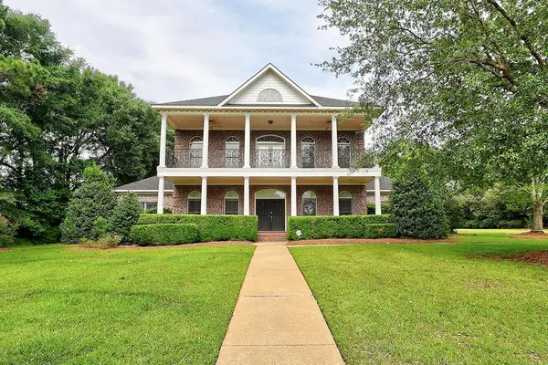 601 Edinburgh Way, Dothan, AL 36305