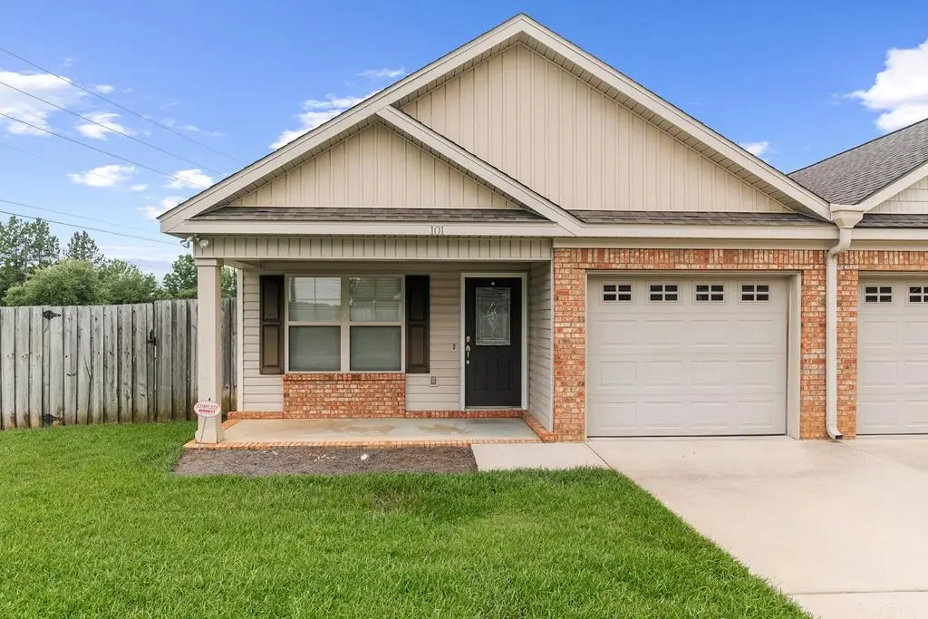 101 Legends Ct, Dothan, AL 36305 - #1