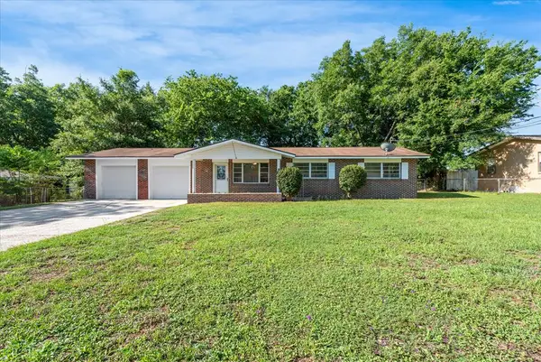 220 Plaza Dr, Daleville, AL 36322