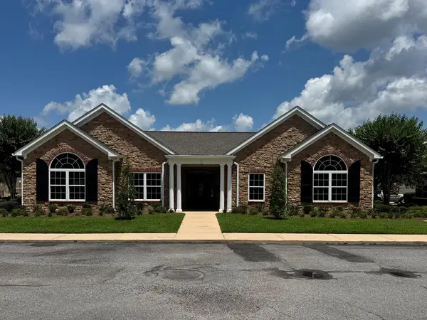 317-2 Hidden Creek Circle, Dothan, AL 36301