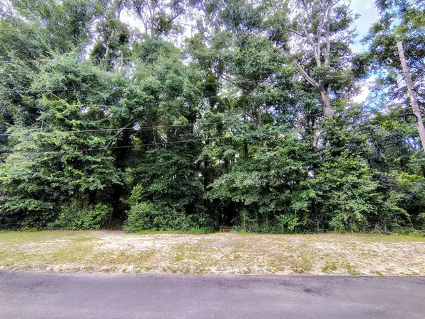 000 Baker Avenue, Geneva, AL 36340