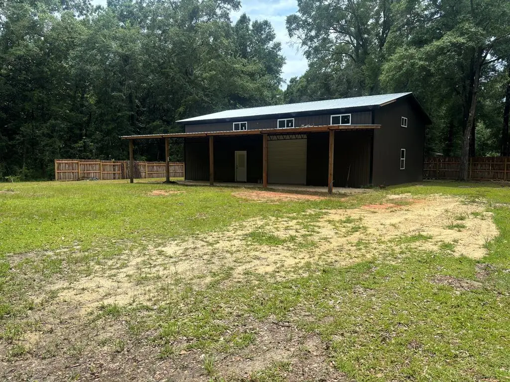 488 P C Black Rd, Geneva, AL 36340 - #1