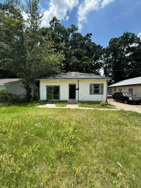 903 Wilder Ave, Dothan, AL 36303 - #1