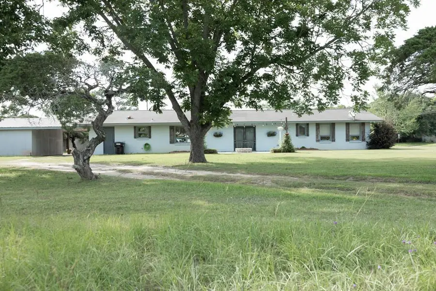 501 Cable Rd., Headland, AL 36345 - #2