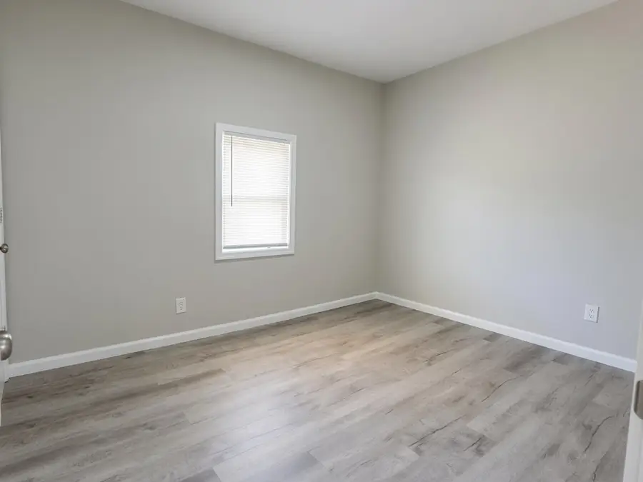 922 Headland Ave, Dothan, AL 36301 - #2