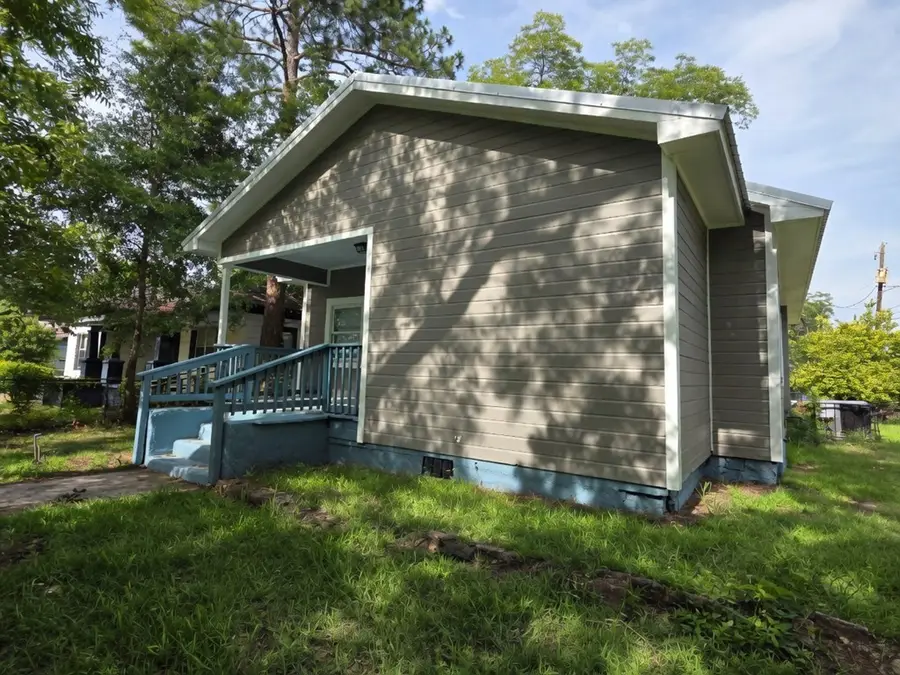 922 Headland Ave, Dothan, AL 36301 - #3