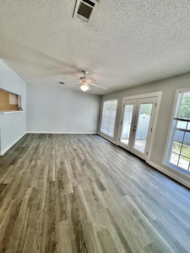 103 N. Springview Dr, Enterprise, AL 36330 - #2