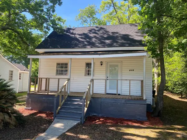 210 Hollon Street, Headland, AL 36345