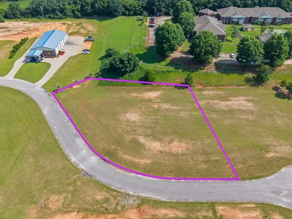 7 Maverick Way, Enterprise, AL 36330