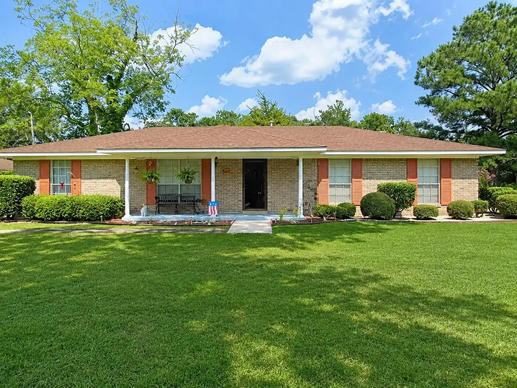 510 Lee St, Fort Deposit, AL 36032 - #1