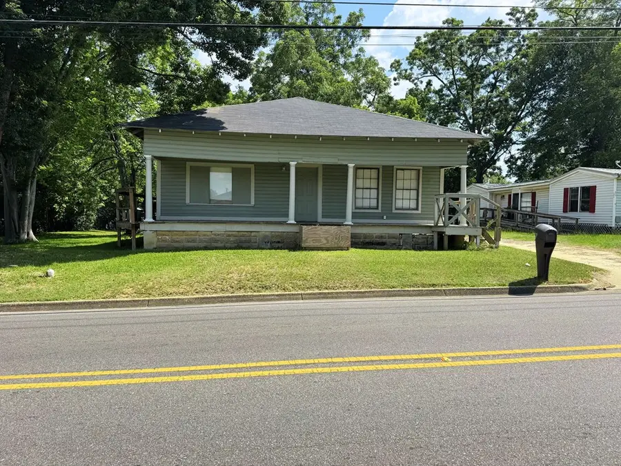 1378 E Burdeshaw St, Dothan, AL 36303 - #2