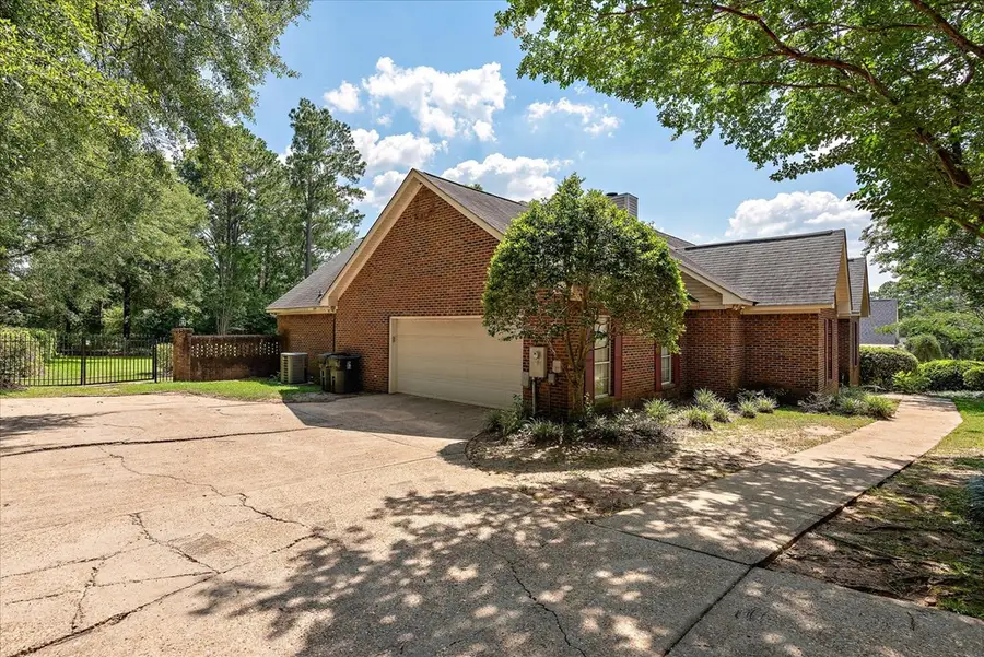 3636 Oakridge Lane, Dothan, AL 36303 - #3