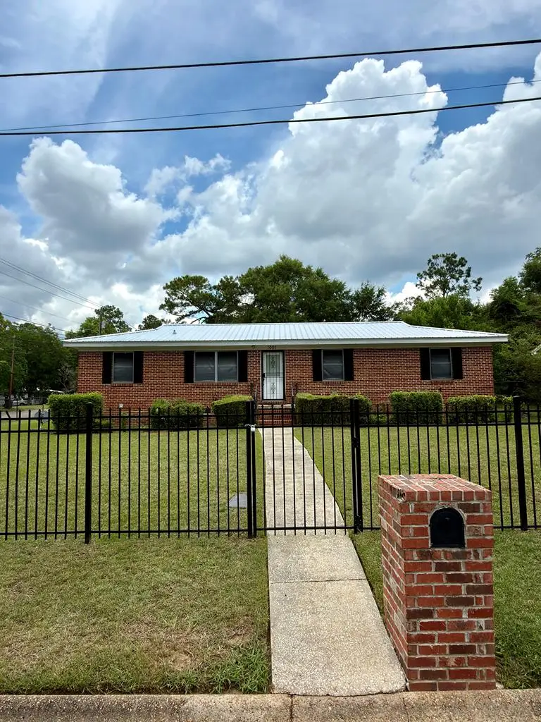 1001 Dutch St., Dothan, AL 36301 - #1