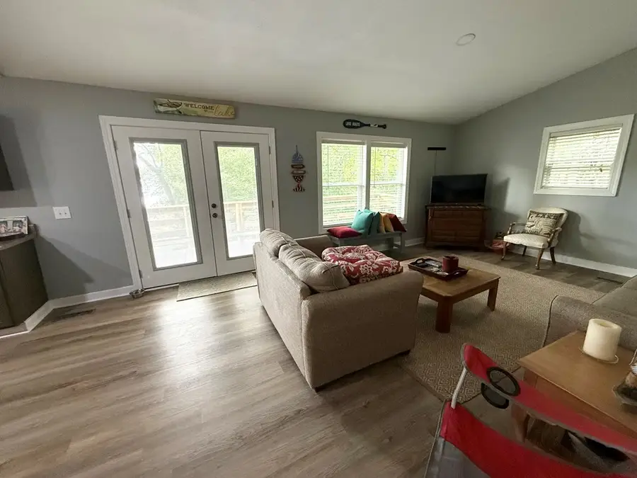1095 Lakeview Street, Abbeville, AL 36310 - #3