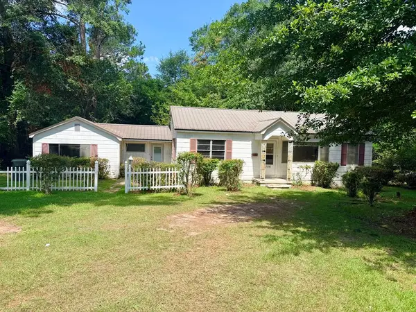 506 S Iroquois Ave, Dothan, AL 36301