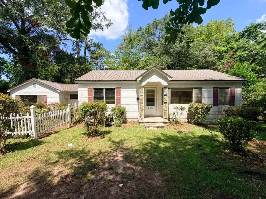 506 S Iroquois Ave, Dothan, AL 36301 - #2