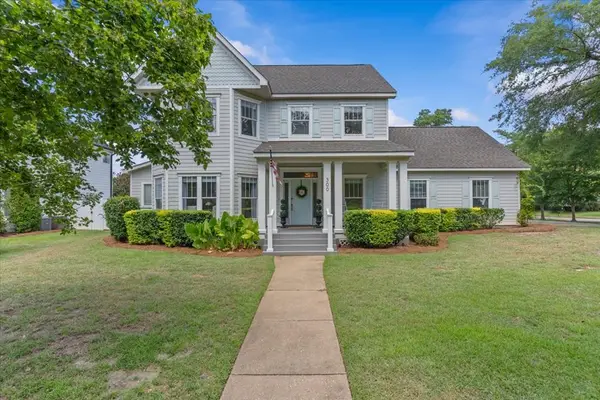 300 Forsythia Lane, Dothan, AL 36305