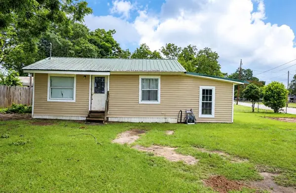 300 Murray Street, Headland, AL 36345