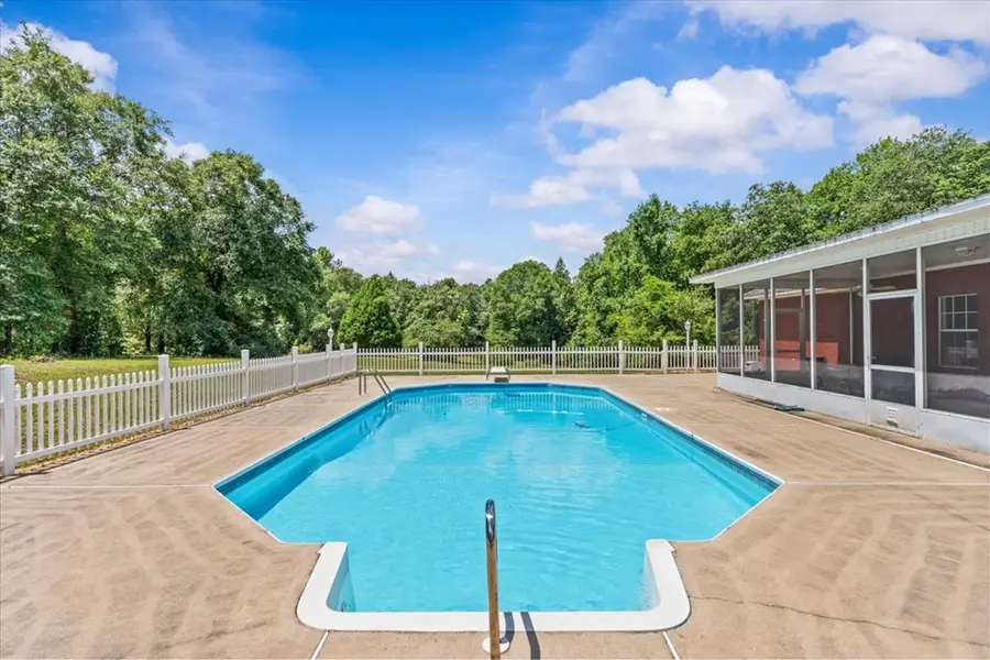 994 Doe Run Drive, Newton, AL 36352 - #3