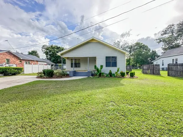 108 S Greenwood Street, Geneva, AL 36340