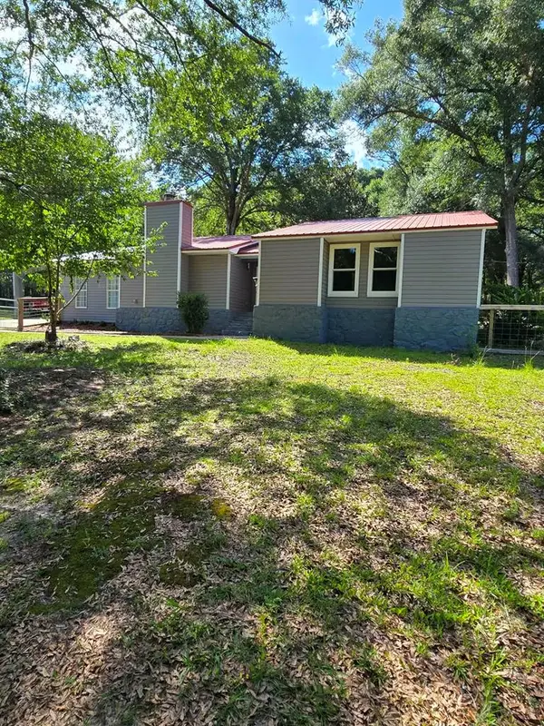 445 Deer Path Farms Road, Ozark, AL 36360