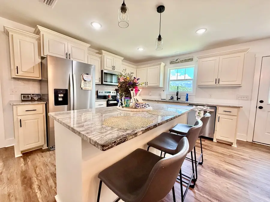 263 Peacock Circle, Hartford, AL 36344 - #2