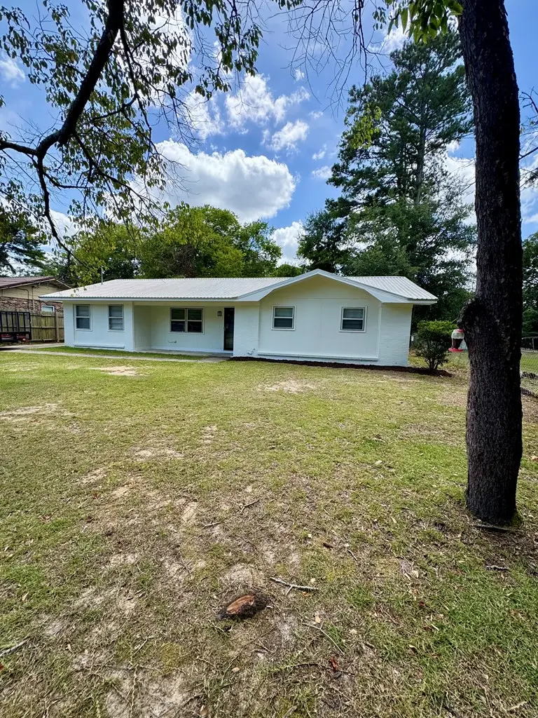 104 Fairlane Drive, Eufaula, AL 36027 - #3