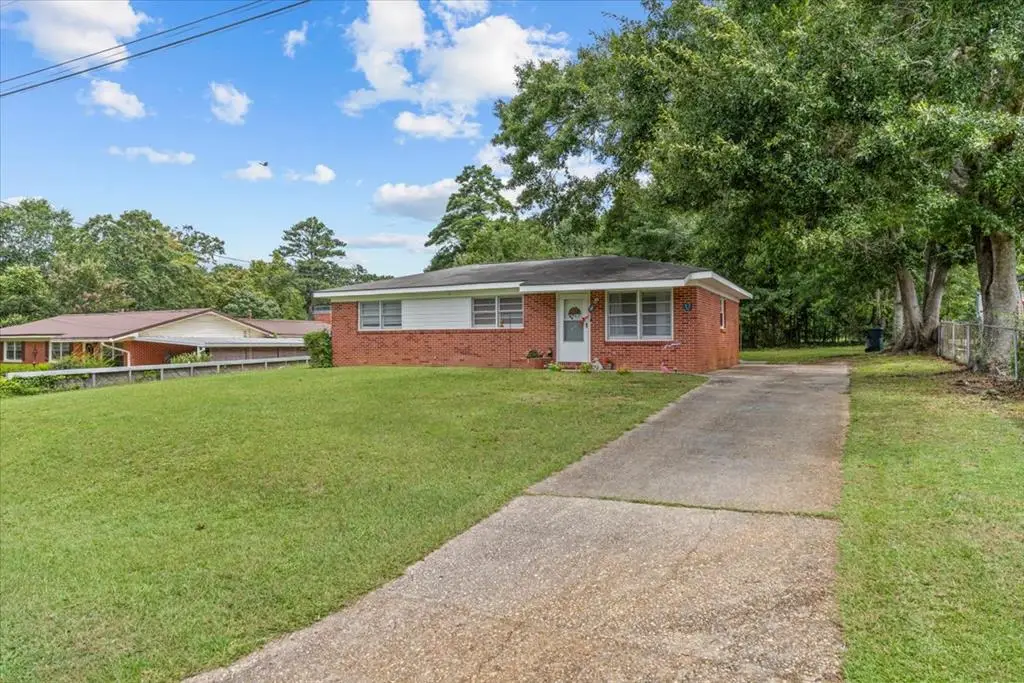 138 Charles Street, Ozark, AL 36360 - #1