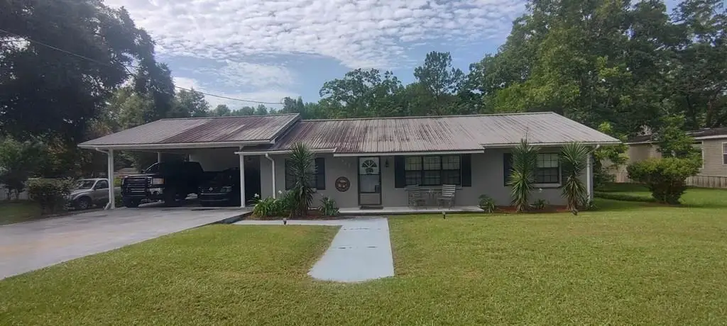 507 W W Ewing St, Samson, AL 36477 - #1