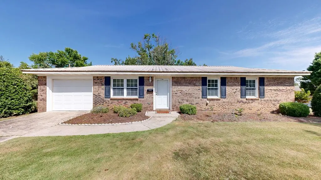 204 Pineridge Road, Dothan, AL 36301 - #1