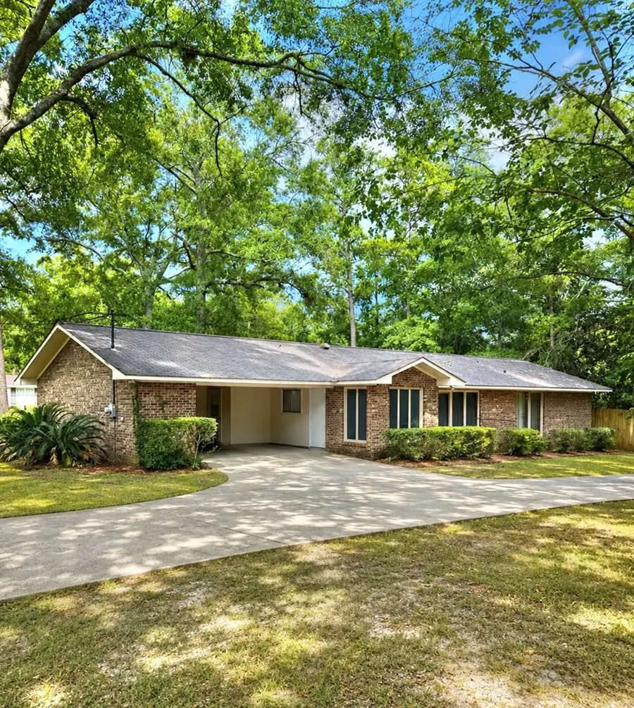 1407 Hiawatha, Dothan, AL 36303 - #2