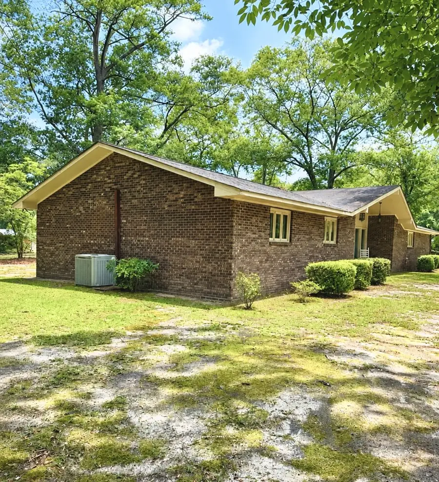 1407 Hiawatha, Dothan, AL 36303 - #3