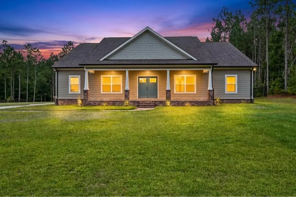 1382 Glen Lawrence Rd, Cowarts, AL 36321 - #1