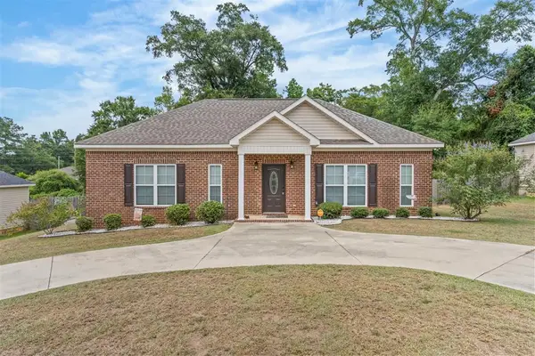 173 Beauville Dr, Kinsey, AL 36303