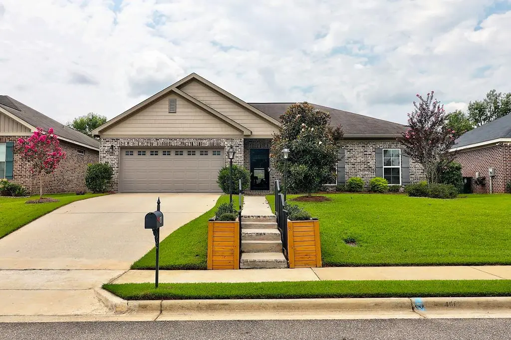 406 Ridgeland Rd, Dothan, AL 36301 - #1