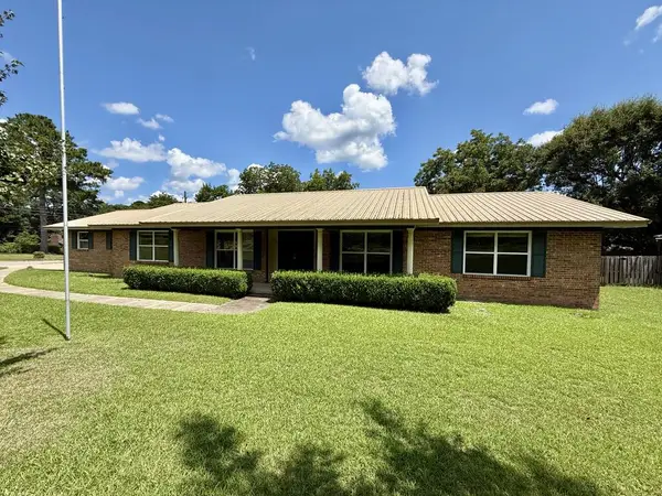 2001 Saddlewood Trl, Dothan, AL 36301