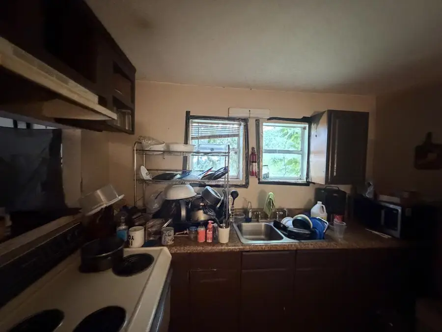 201 Grimes St, Enterprise, AL 36330 - #3