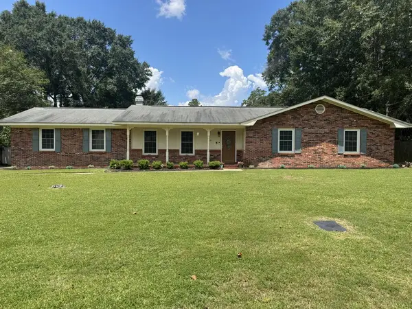 2102 Centenial, Dothan, AL 36303