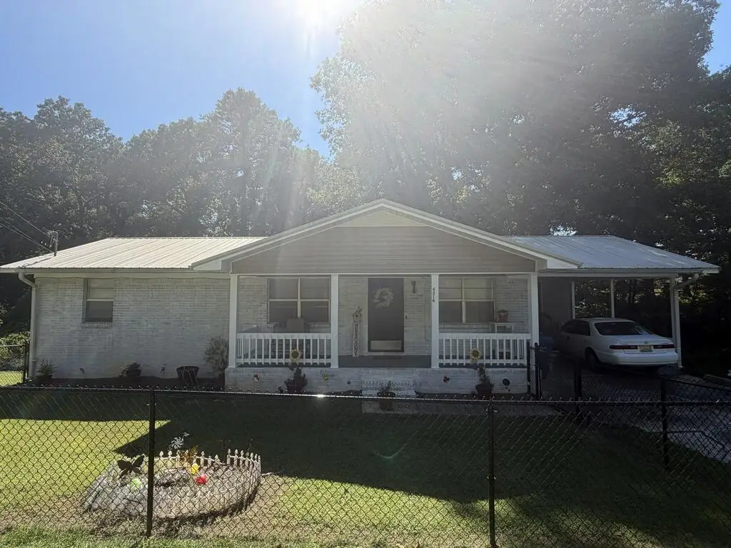 6316 Winwood Dr, Saks, AL 36206 - #1