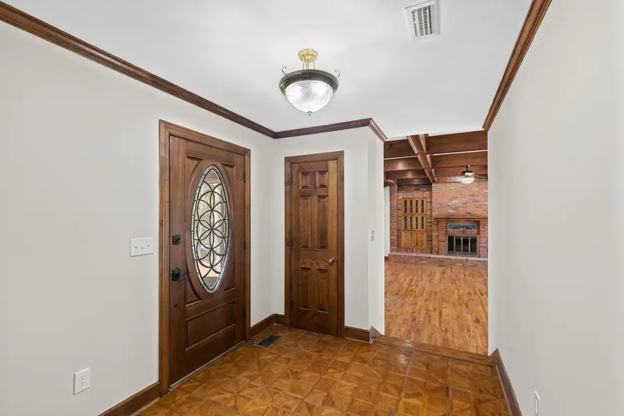 714 N Shady Lane, Dothan, AL 36303 - #2