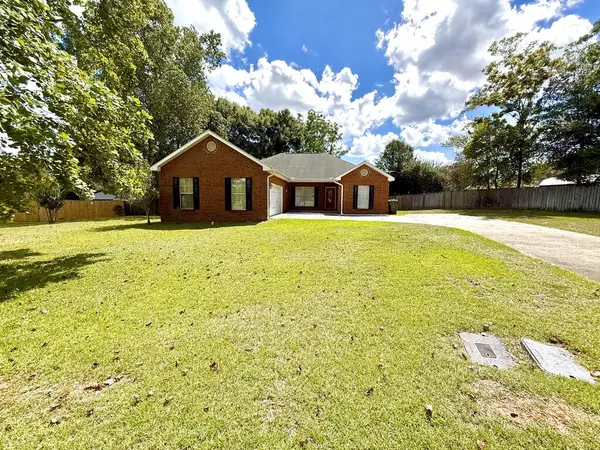 1311 Woodleigh Road, Dothan, AL 36305