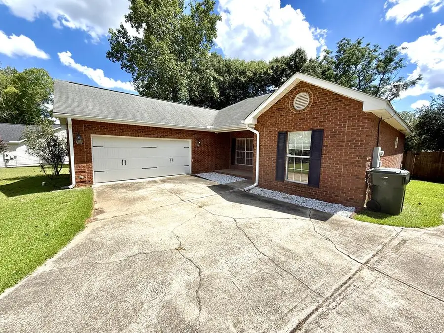 1311 Woodleigh Road, Dothan, AL 36305 - #2