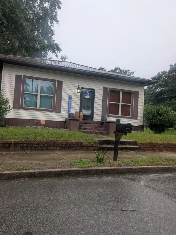 724 Appletree St, Dothan, AL 36301