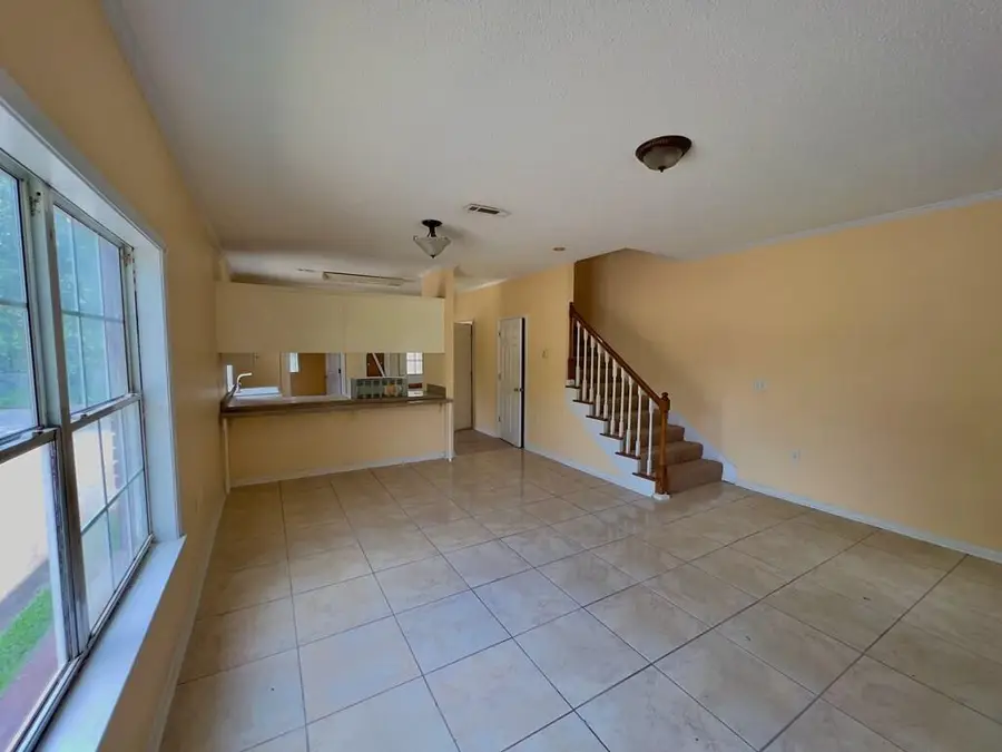 412 Unit 4 N Range St, Dothan, AL 36303 - #2